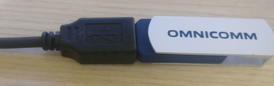 Со стороны USB flash-носителя 
